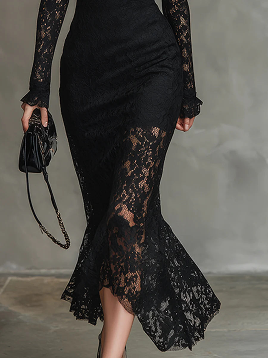 Éloise Black Lace Maxi Dress
