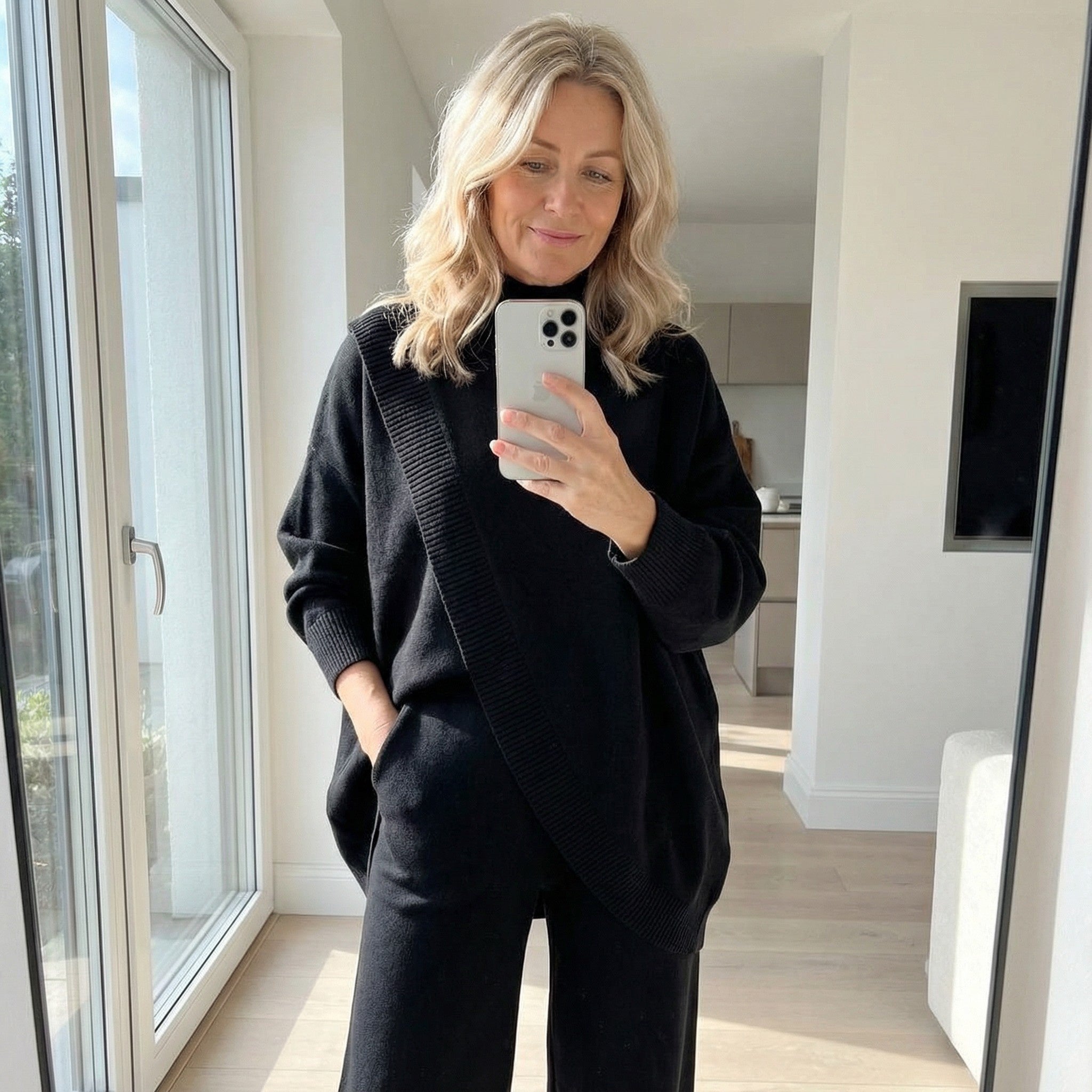 Valora Asymmetric Comfort Set