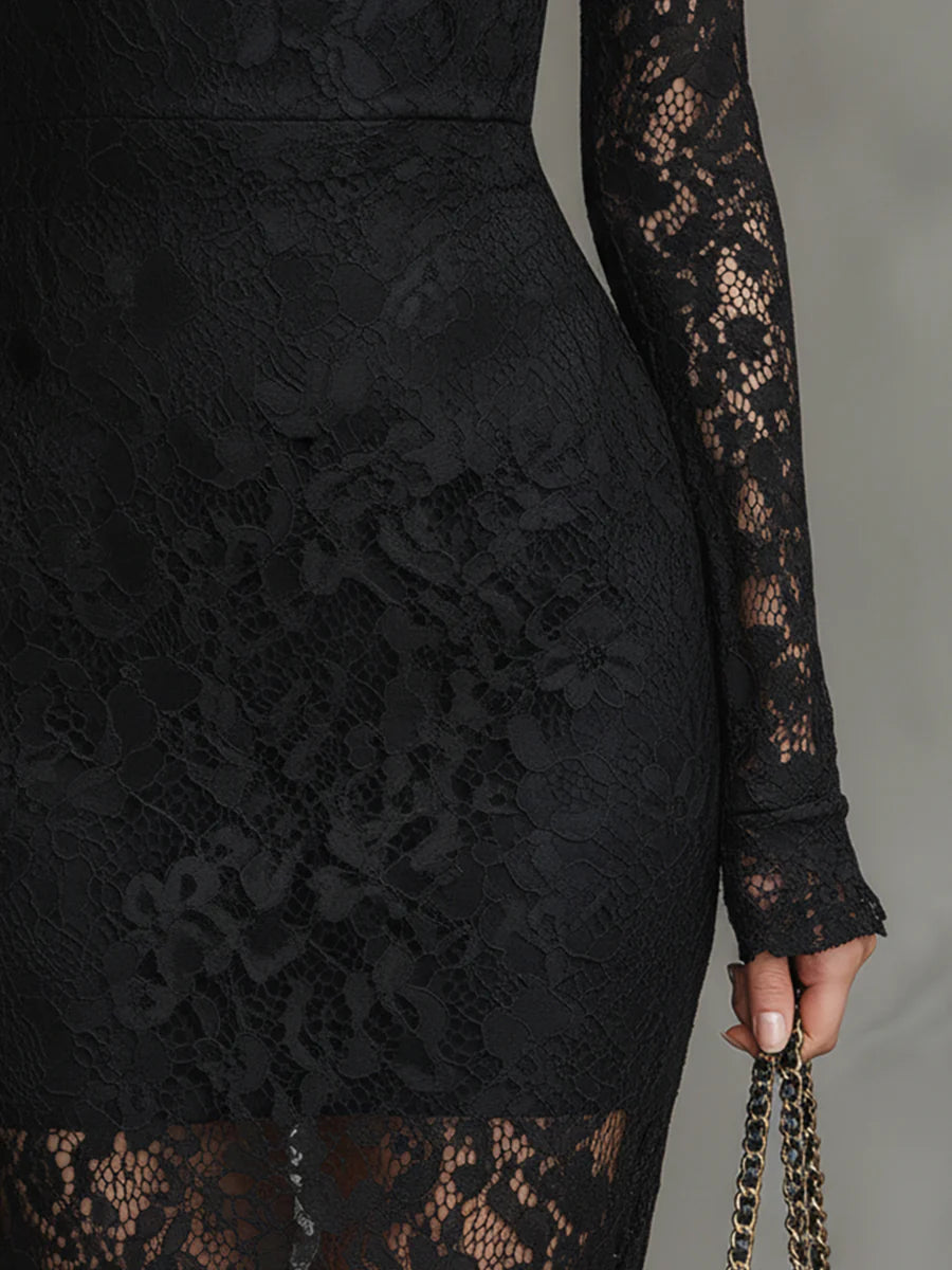 Éloise Black Lace Maxi Dress