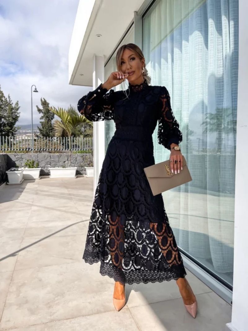 Elowen Lace Elegance Maxi Dress